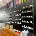 C1523 — Cable Glass Shelf Suspension Systems for Retail Store