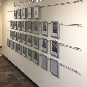 D3111 — Chain of Command Display / Framed Photos Supported with Horizontal Rod System